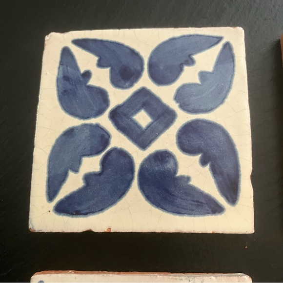 Mexican Hand Painted Terra-Cotta Talavera Vintage Tiles Set of 4 - Picture 5 of 11